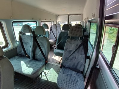 Lot 17 - 2010 (60 Plate) Ford Transit 140 T430 17S RWD Euro 5 mini bus