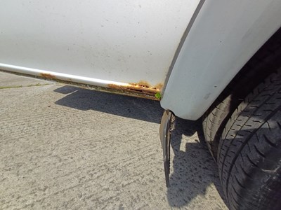 Lot 17 - 2010 (60 Plate) Ford Transit 140 T430 17S RWD Euro 5 mini bus