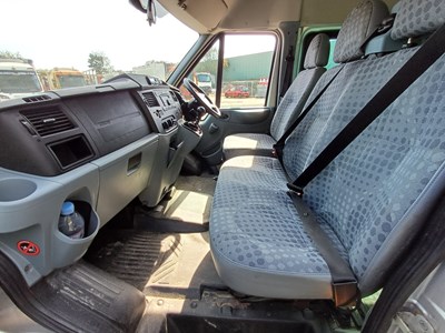 Lot 17 - 2010 (60 Plate) Ford Transit 140 T430 17S RWD Euro 5 mini bus