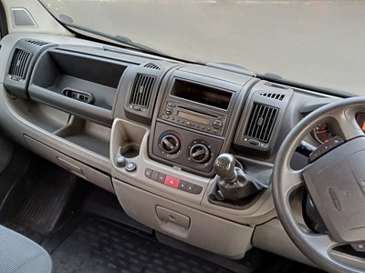 Lot 22 - 2008 (58 Plate) Peugeot Boxer 335 LWB 11 Seat Minibus Euro 4