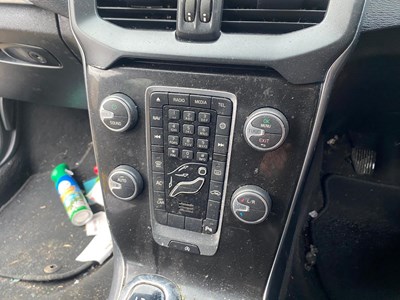 Lot 54 - 2019 (69 Plate) Volvo V40 Momentum Edition T2 Euro 6