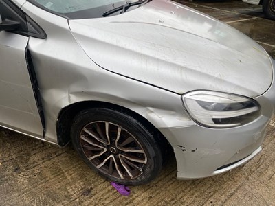 Lot 54 - 2019 (69 Plate) Volvo V40 Momentum Edition T2 Euro 6