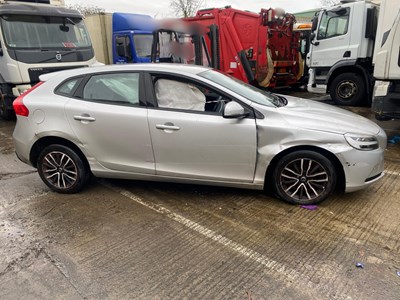 Lot 54 - 2019 (69 Plate) Volvo V40 Momentum Edition T2 Euro 6