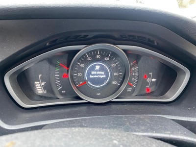 Lot 54 - 2019 (69 Plate) Volvo V40 Momentum Edition T2 Euro 6