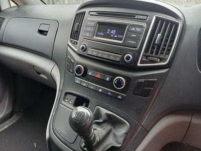 Lot 13 - 2017 Hyundai iLoad SE CRDI Panel Van Euro 6