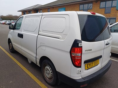 Lot 13 - 2017 Hyundai iLoad SE CRDI Panel Van Euro 6