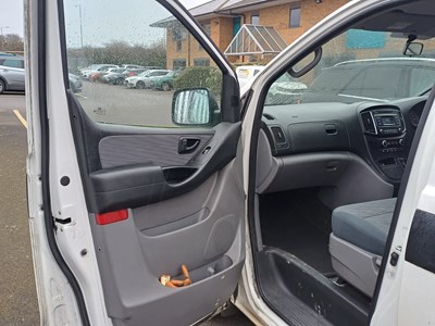 Lot 13 - 2017 Hyundai iLoad SE CRDI Panel Van Euro 6
