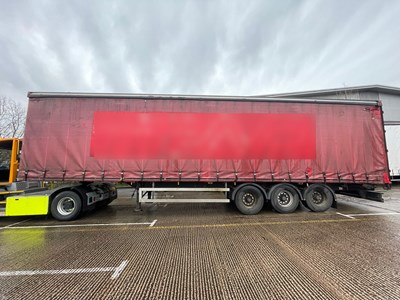 Lot 44 - 2010 Montracon Ratched Deck