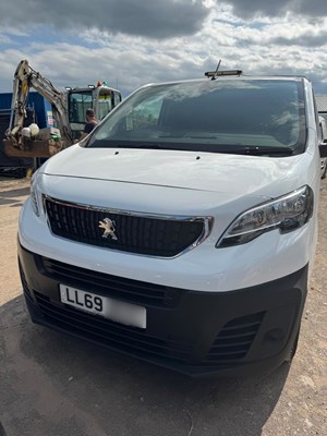 Lot 35 - 2019 (69 Plate) Peugeot Expert Professional L1 BlueHDi Panel Van Euro 6