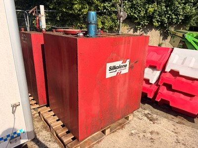 Lot 38 - Silkolene 1363L Oil Tank