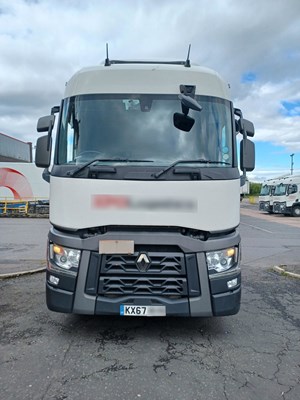 Lot 1 - 2017 (67 plate) Renault Trucks T Series Tractor Unit Euro 6